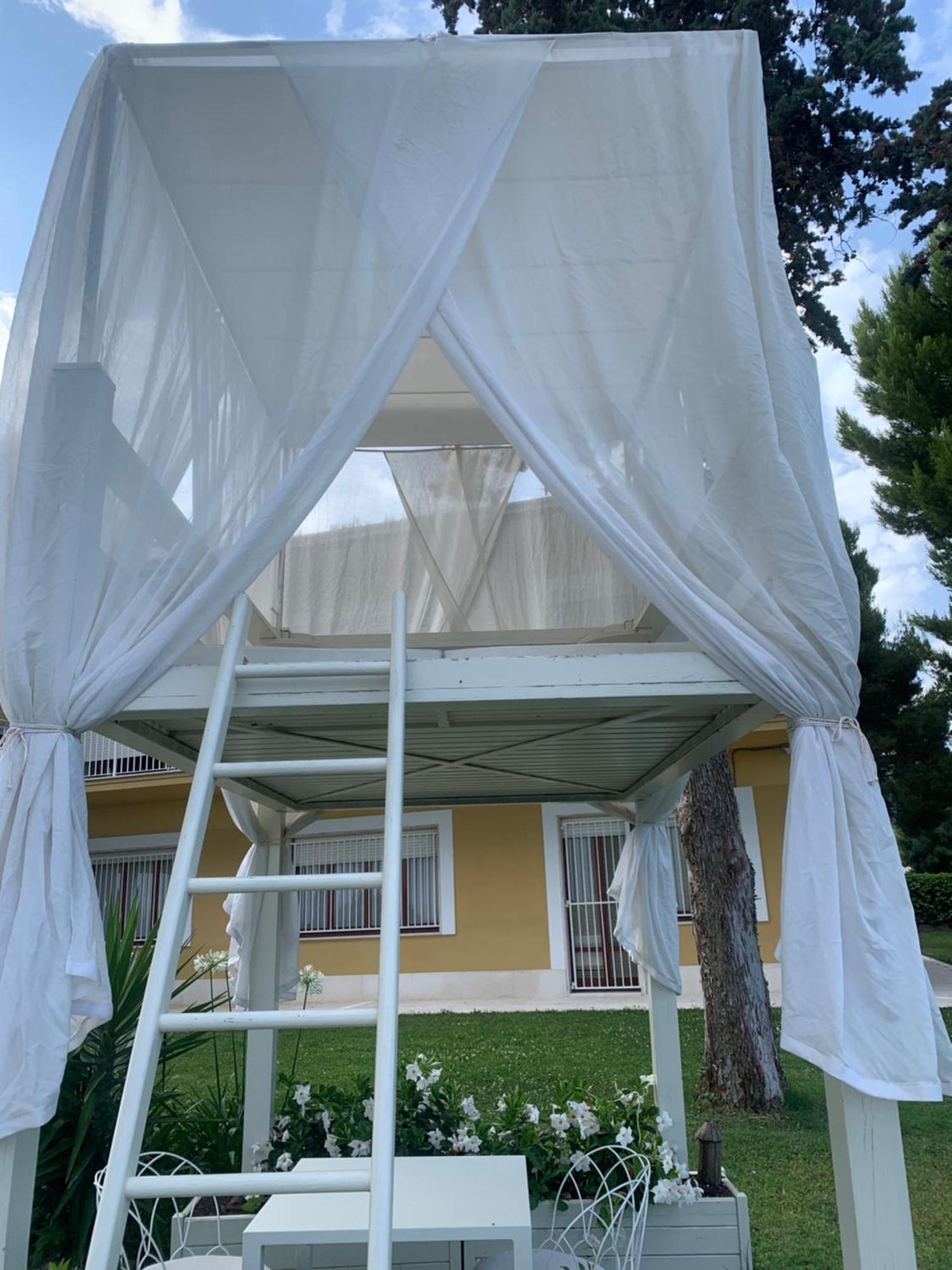 シローロ Tra Gli Alberi E Il Mare Bed & Breakfast エクステリア 写真