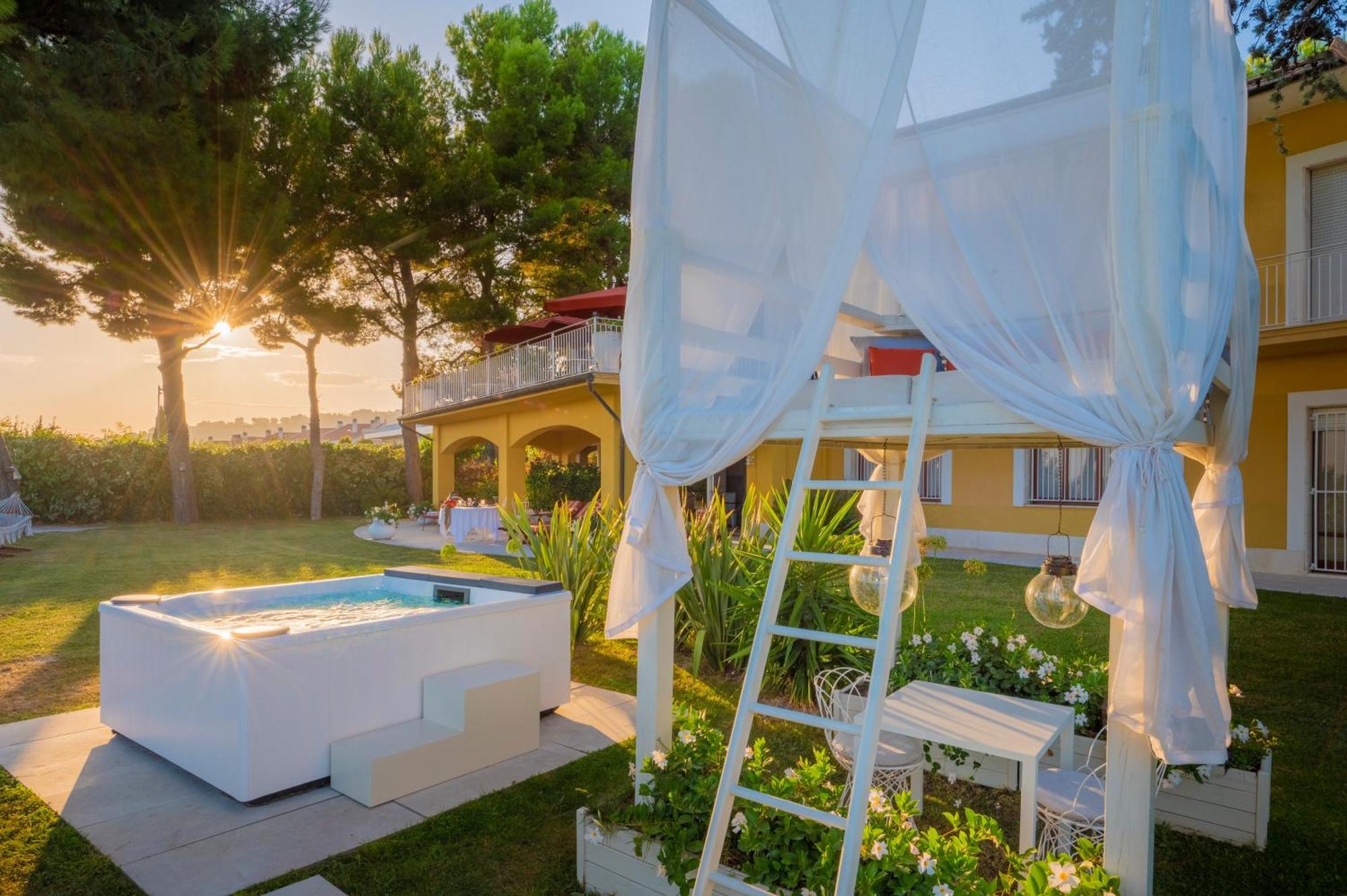 シローロ Tra Gli Alberi E Il Mare Bed & Breakfast エクステリア 写真
