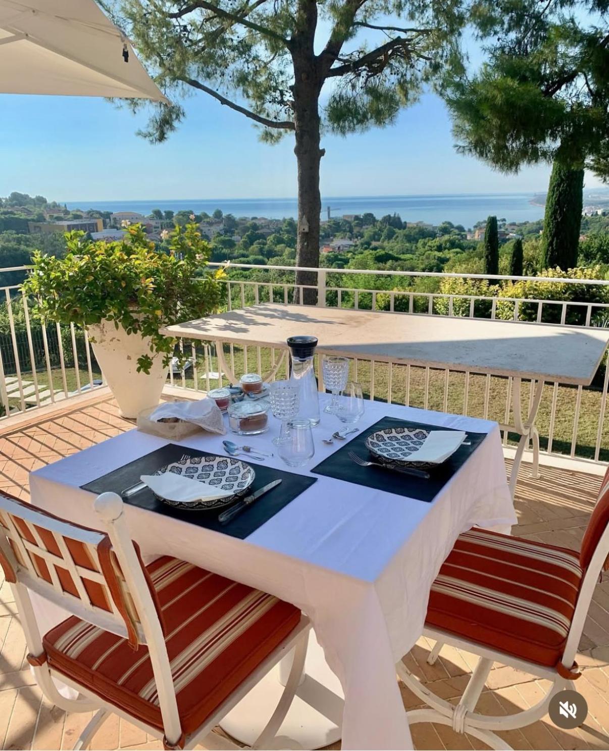 シローロ Tra Gli Alberi E Il Mare Bed & Breakfast エクステリア 写真
